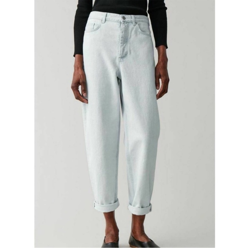 COS tapered high rise ankle length light wash denim jeans 100% cotton size 27